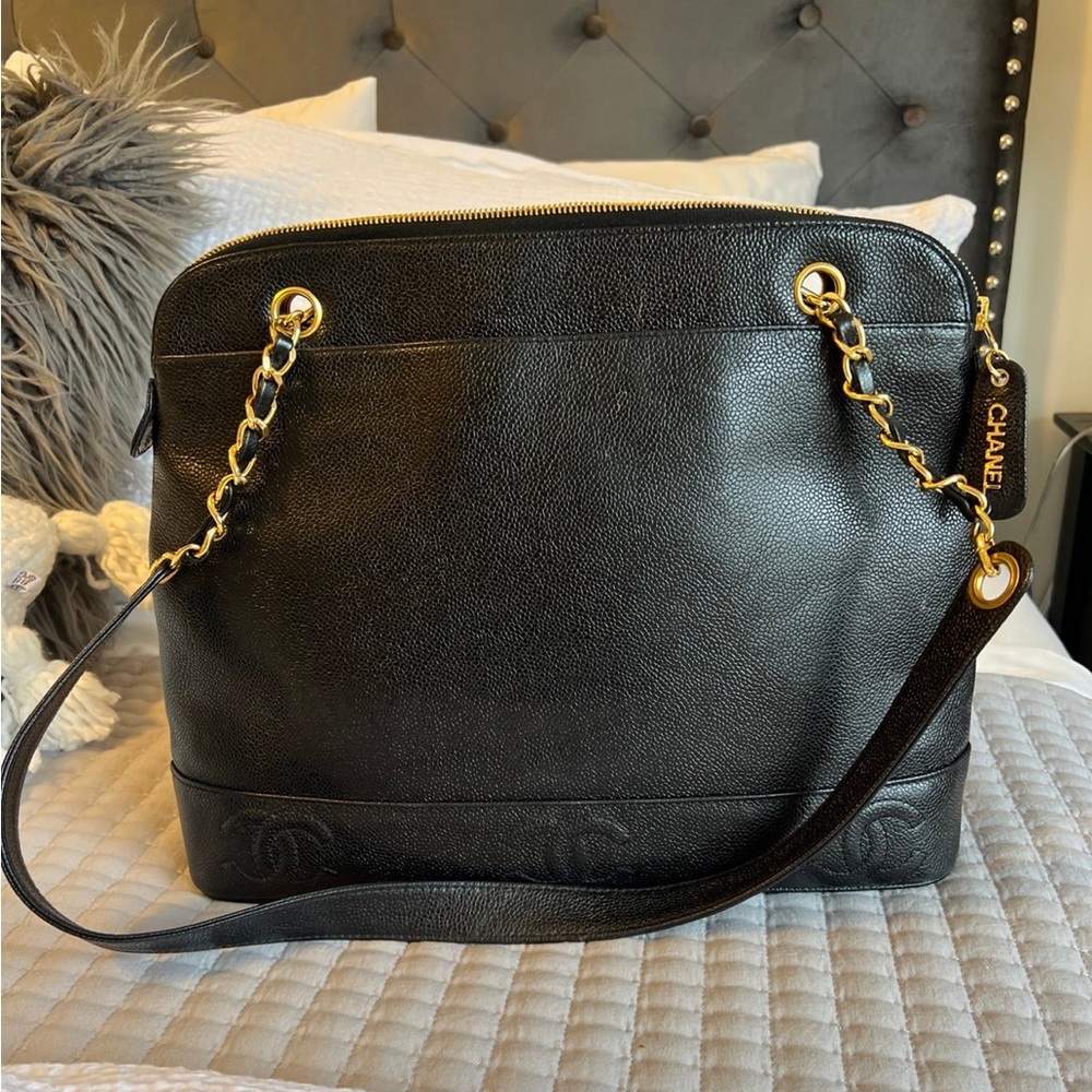 Vintage Chanel tote